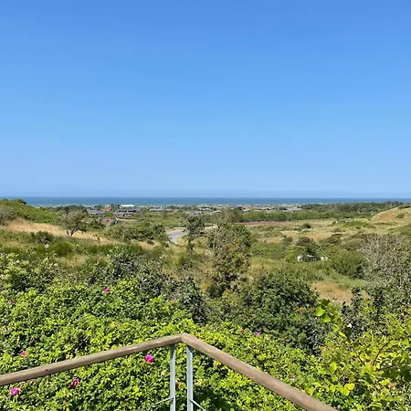 Semesterbostad 70s Hilltop Summer House In Skallerup Klit *